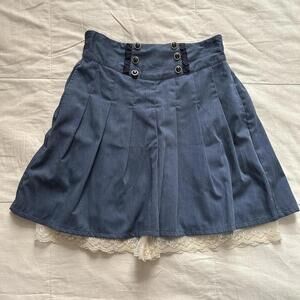 Axes Femme chambray blue pleated skirt with lace trim undershorts Size medium